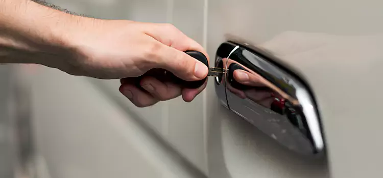 Why Choose Our Auto Locksmith Team in Newton, KS?